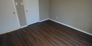 707 Devonian Drive Gallery 17