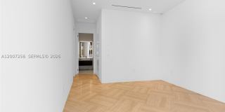 5 Grove Isle Dr Gallery 33