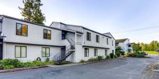 Beautifully Remodeled Beaverton 2-Bedroom Condo Across from Nike with Designer Kitchen, A/C & Covered Parking Gallery 1