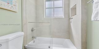 3255 NE 184th Gallery 27