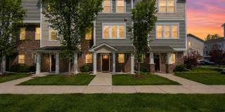 Modern 2020 Built Townhome Just Steps from Downtown Ferndale! Gallery 3