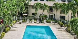 2907 NE 8th Ter Gallery 1