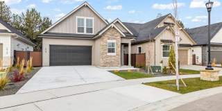 3+3 Luxury Home in Eagle’s Prestigious Bellemeade Community Gallery 1