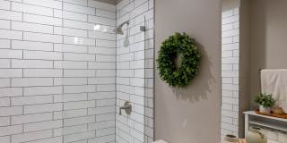 1817 North Arlington Place Gallery 17