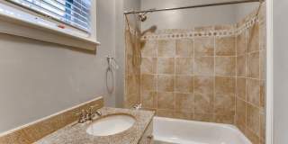 1020 W LOMBARD Street Gallery 13