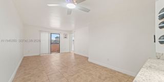 880 NE 207th Ter Gallery 9