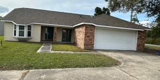 Spacious 3 Bedroom, 2 Bath Home in South Lake Charles Available Now! Gallery 1