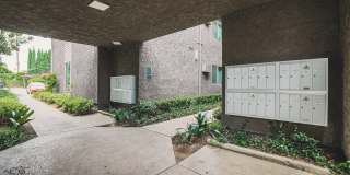 6535 Haskell Avenue Gallery 5