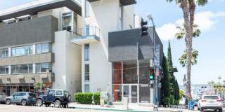 Loft Condo with Views & Deck Gallery 1