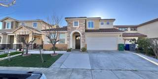 Beautiful 5 bed 3 1/2 bath with SOLAR! Great location! Gallery 1