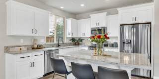 Newer Home on Large Corner Lot with Lots of Natural Light! Gallery 20