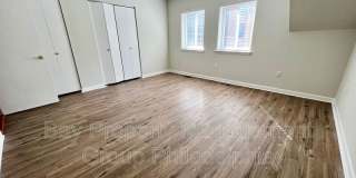 2115 Arch St Gallery 10