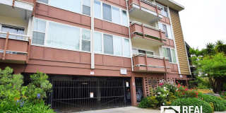 Sunny 2 bedroom in Mark Twain Building Gallery 21
