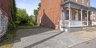 Spacious 4 Bedroom Single Family on Susquehanna St with Off Street Parking Gallery 4