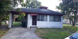 1031 Herschell Street Gallery 3