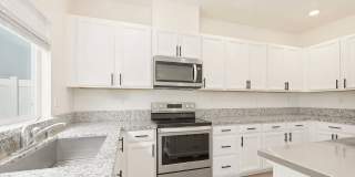 Beautiful 3/2.5 (Solar) Natomas Gem!  Please read entire ad for viewings! Gallery 5