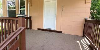 Charming Three Bedroom Townhouse! Gallery 3