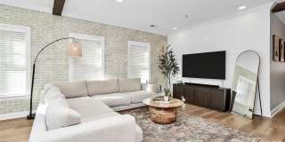105 S Summit Avenue Gallery 1