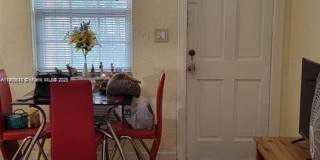 2441 SW 27th Ave Gallery 1