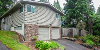 12105 Southeast River Road 12105 Southeast River Road Gallery 1
