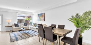 Spacious & Fully Renovated Townhome in East Hollywood – Prime Location! Gallery 9