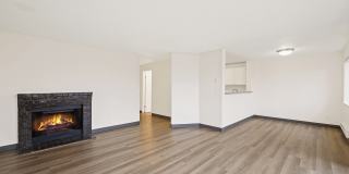The Avenues Gallery 9