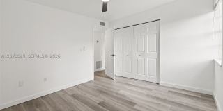 1800 SW 25th St Gallery 8