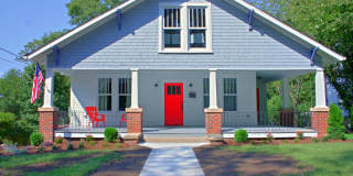 Beautiful apartment less than 1 mile from Brightleaf Square! Utilities Included! Gallery 1