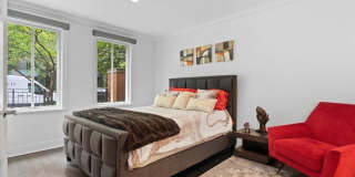 447 N McClurg Court Gallery 35