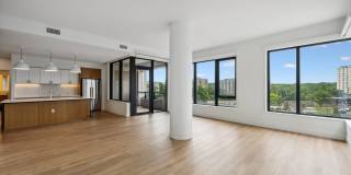 Ravel & Royale on Strathmore Square Gallery 19