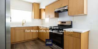 Townhome - 3 Bedrooms-2.0 Baths - Cudahy Gallery 5