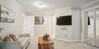 102 Hickory Drive Gallery 16