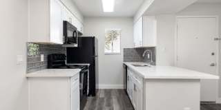 Camelback Cove Apartments Gallery 9