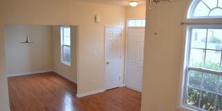 Beautiful home in Planters Walk Gallery 8