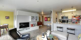 Summit at Lake Union Gallery 13