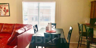 2105 Main Gallery 4