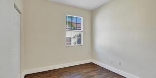 9075 Plymouth Place Gallery 15