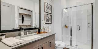 Prism at Diamond Ridge Gallery 34