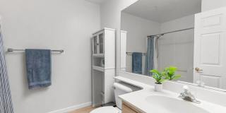 2 Bedroom Condo in Fashion Valley Gallery 22