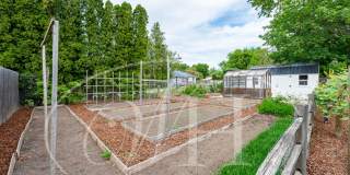Country Living in Gorgeous 2 Bedroom Home Near Town Gallery 35