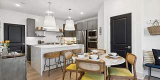 111 E CROMWELL Street Gallery 18