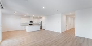 6217 Seastrand Street Gallery 7