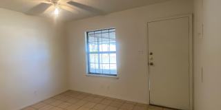 2 BEDROOM DUPLEX, LAWN CARE AND WATER INCLUDED 2 BEDROOM DUPLEX, LAWN CARE AND WATER INCLUDED Gallery 9