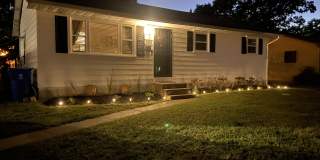 903 Pear Street Gallery 1