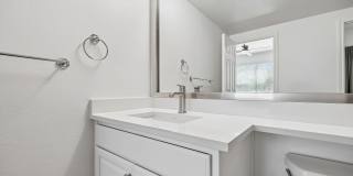 St. Moritz Apartments Gallery 31