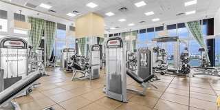 50 Biscayne Blvd 5107 Gallery 24