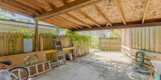 2751 HERSCHEL Street Gallery 30