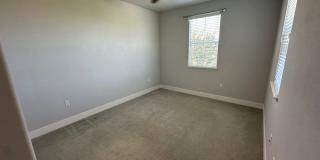 Stunning 4 Bedroom, 3 Bath Mountain House Home Gallery 29