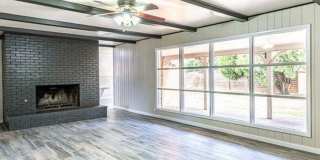 Room to Grow! Spacious, Remodeled 3/2/2 in Great Location! Gallery 12