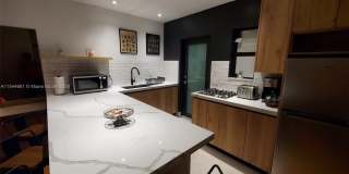 740 SW 9th St Gallery 15